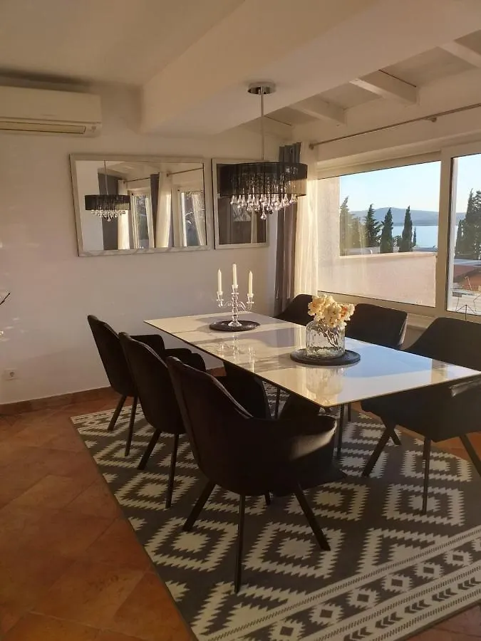 Villa Helena Dramalj 0*,  Horvátország