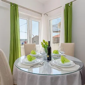 Roko , Trogir Horvátország