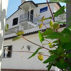M&r , Rovinj Horvátország